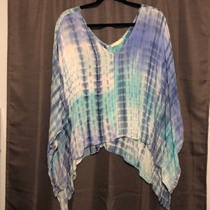 Blue tie dye top
